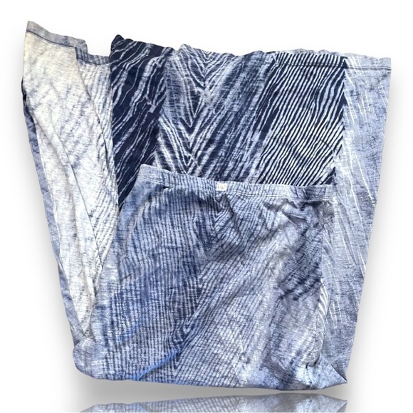 Billabong blue tie dye maxi skirt​​​​​ - Picture 2 of 3